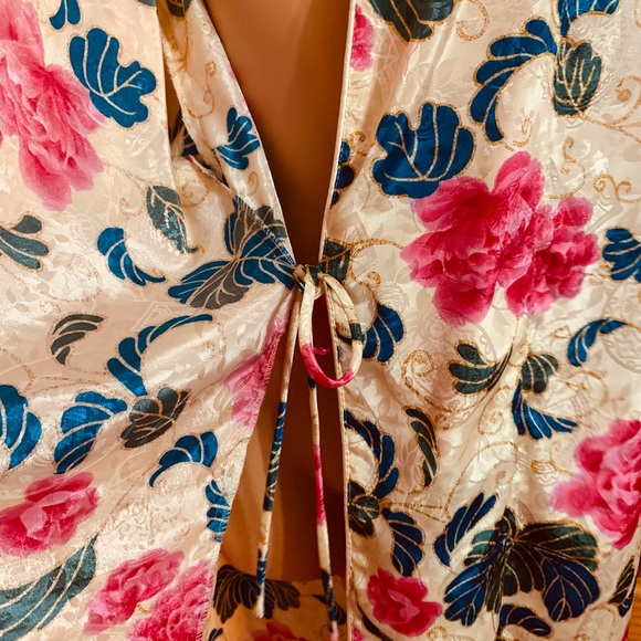 Vintage Victoria Secret gold label 👘 - Picture 5 of 10
